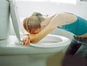专家提示多喝水可以缓解孕妇呕吐
