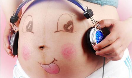 音乐放松法可加速孕妇分娩过程