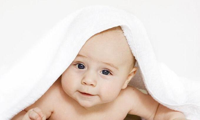 给宝宝洗脸的要领和步骤