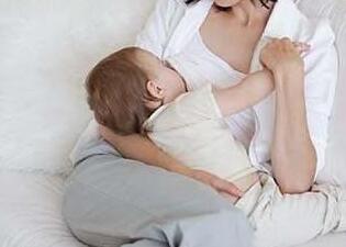 让母乳喂养更轻松些的好方法