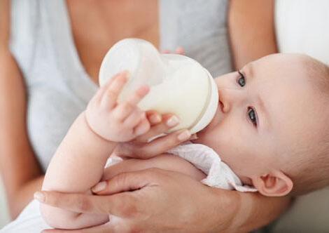母乳是妈妈给宝宝的最好礼物