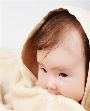 婴儿洗衣液越稠越好吗？