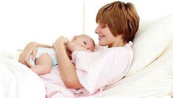 新生儿抱被让宝宝温暖又安心的舒睡法宝