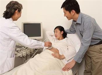 未孕检巨型囊肿威胁胎儿