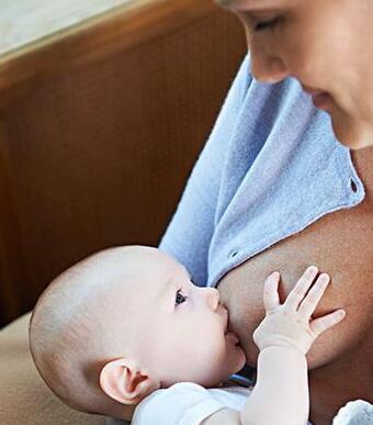初生婴儿普遍缺钙的原因